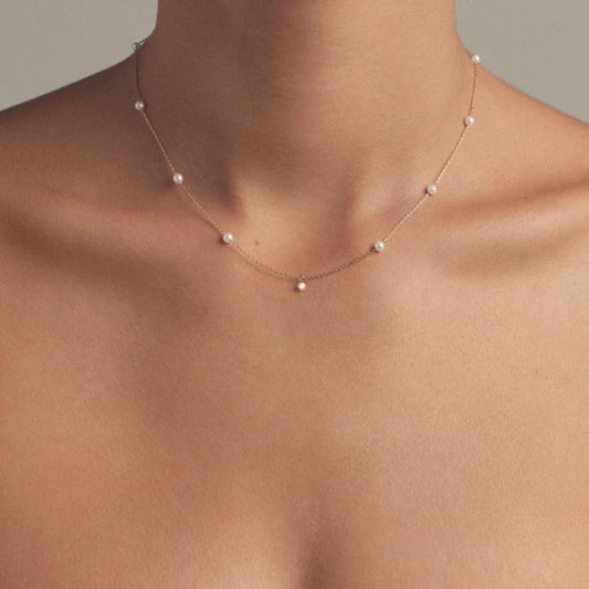 Necklace with small pearls.